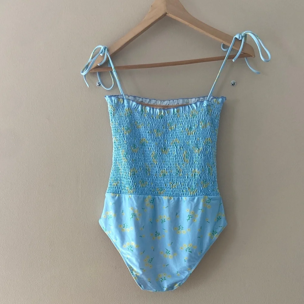 Faithfull The Brand Anja One Piece swimsuit in the La Fica Floral Print Small